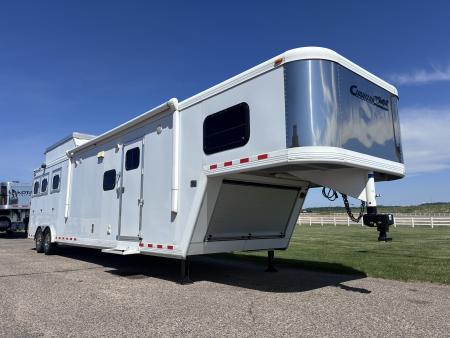 Used 2007 Cimarron Trailers 3H 17'LQ Horse Trailer