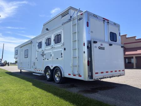 Used 2007 Cimarron Trailers 3H 17'LQ Horse Trailer