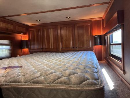 Used 2007 Cimarron Trailers 3H 17'LQ Horse Trailer