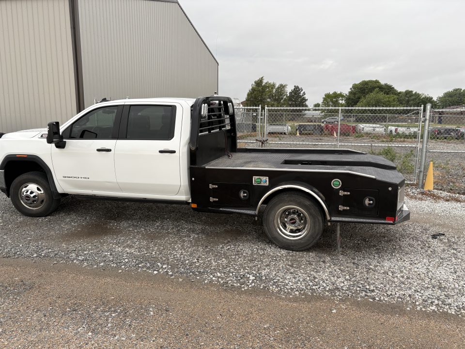 Used 2022 CM Truck Beds CM Hauler bed Dually 60” Cab and chassis Truck Bed