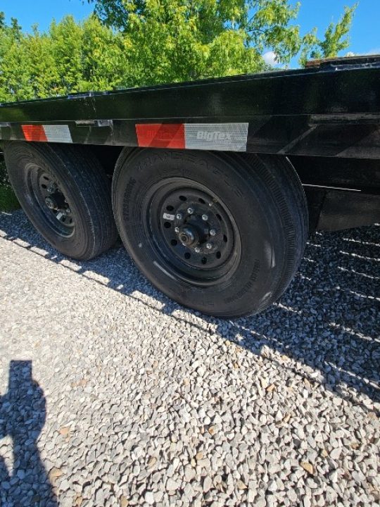 Used 2023 Big Tex Trailers 12K GVWR 14GN-28+5 FLATBED Deckover Trailer