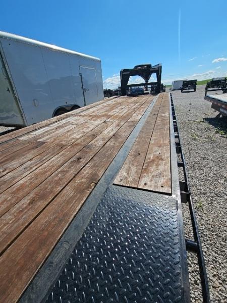 Used 2023 Big Tex Trailers 12K GVWR 14GN-28+5 FLATBED Deckover Trailer