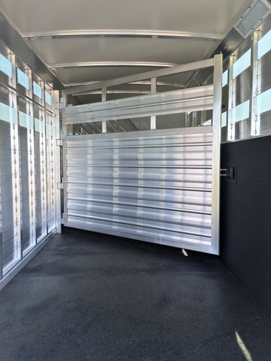 New 2027 Cimarron Trailers Lonestar 20' GN RTG Stock / Stock Combo Trailer