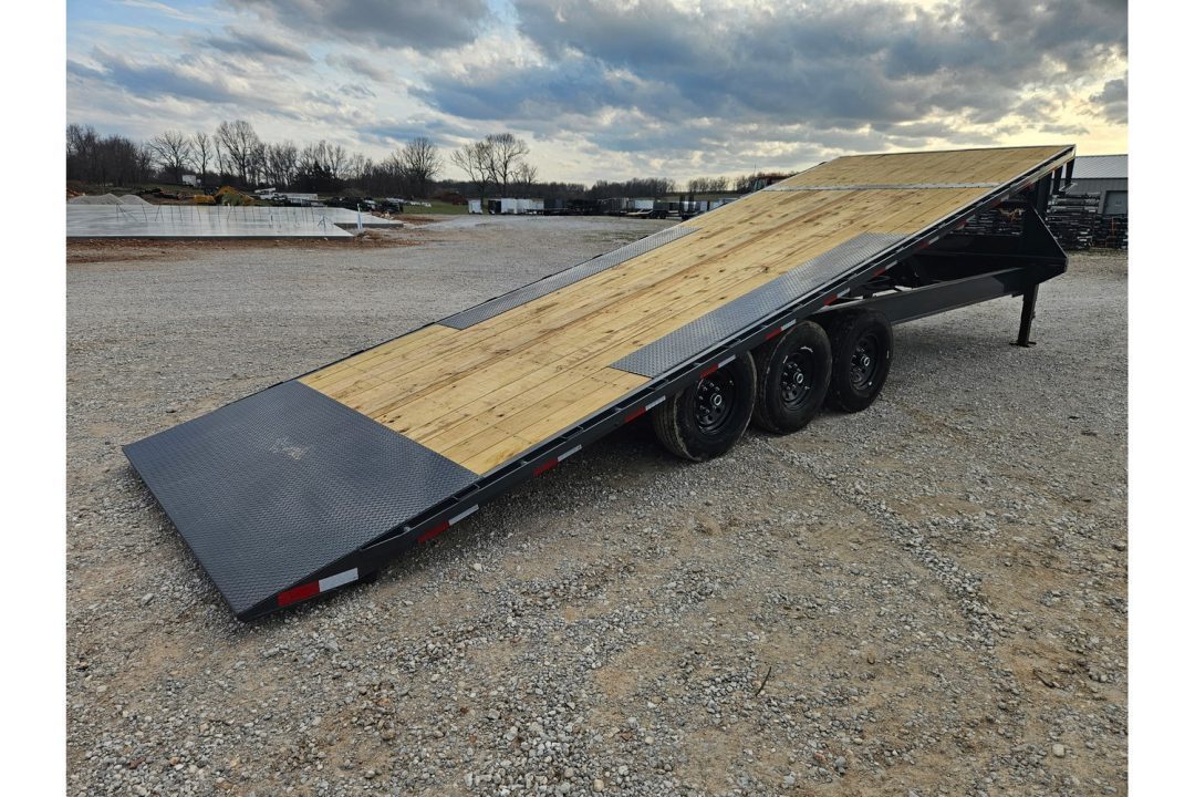 New 2026 Lamar 102X26 TRIPLE 21K GOOSENECK FULL TILT W/14PLY