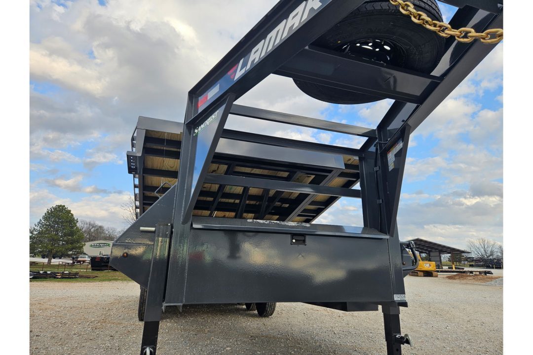 New 2026 Lamar 102X26 TRIPLE 21K GOOSENECK FULL TILT W/14PLY