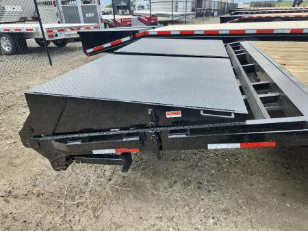 New 2026 Walton Trailer 28' TRIPLE AXLE GN Flatbed Trailer