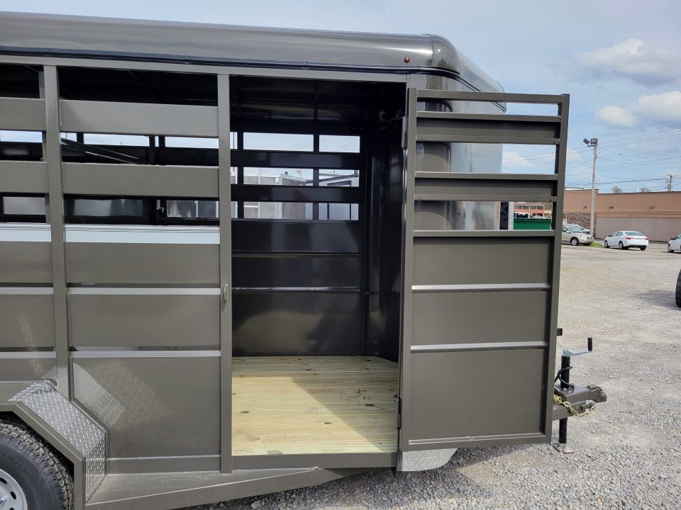 New 2027 Valley Trailers 16' LIVESTOCK TRAILER 7' Tall