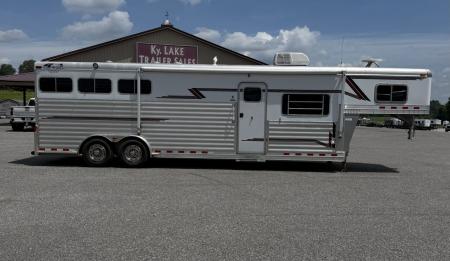 Used 2004 4-Star Trailers 8312 Horse Trailer