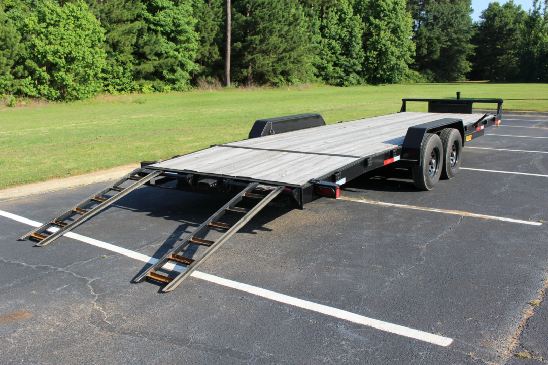 New 2026 Kearney 83X24 5200# TANDEM AXLE WOODFLOOR Car Hauler