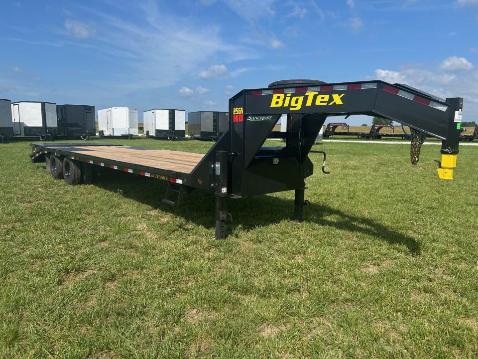 New 2027 Big Tex 102x30 Tandem 25.9K GN Flatbed w/ 2-Speed Jacks, Load Lights, Mega Ramps, & 14 Ply Tires