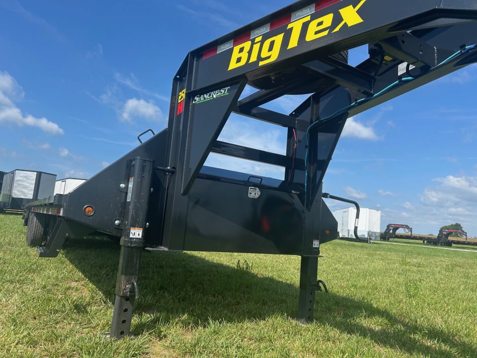New 2027 Big Tex 102x30 Tandem 25.9K GN Flatbed w/ 2-Speed Jacks, Load Lights, Mega Ramps, & 14 Ply Tires