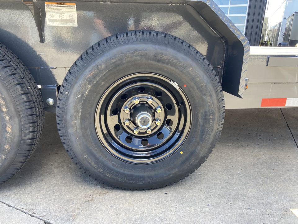 New Lamar Trailers LM 83"X20' EQUIP HAULER