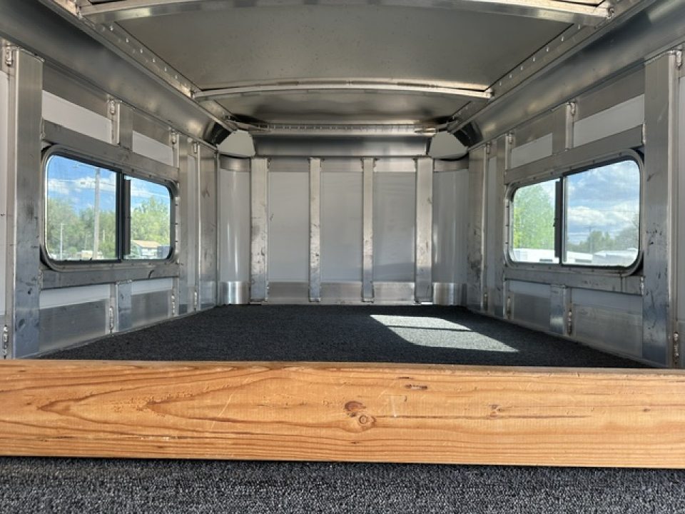 Consignment 2014 4-Star 4 Horse Straight Load