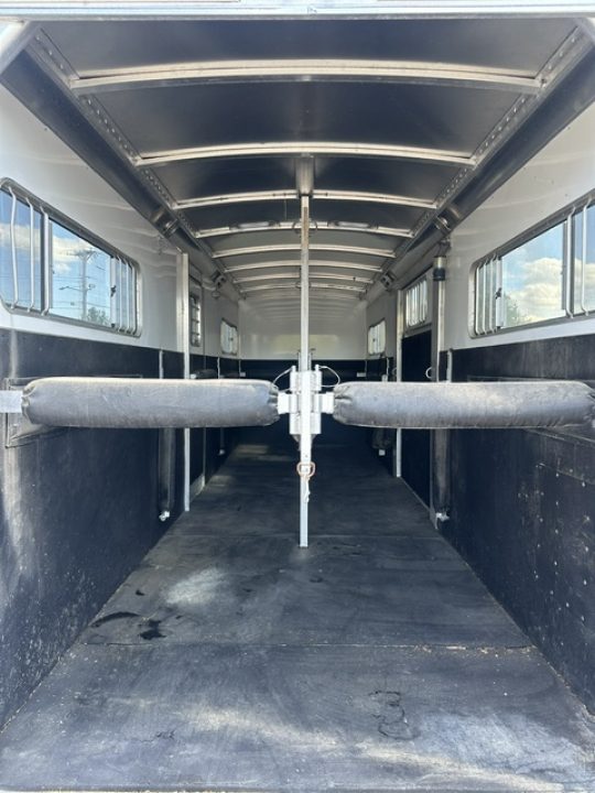 Consignment 2014 4-Star 4 Horse Straight Load