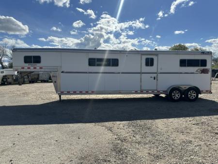 Consignment 2014 4-Star 4 Horse Straight Load