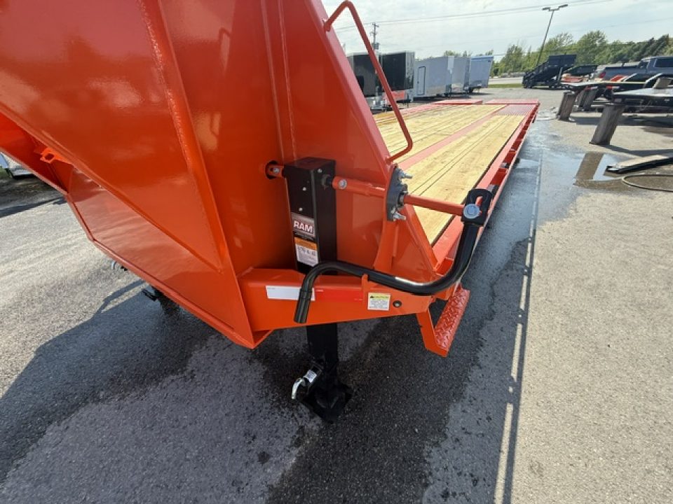 New 2026 Rice Trailers 102"X25+5 GOOSENECK Deckover Trailer