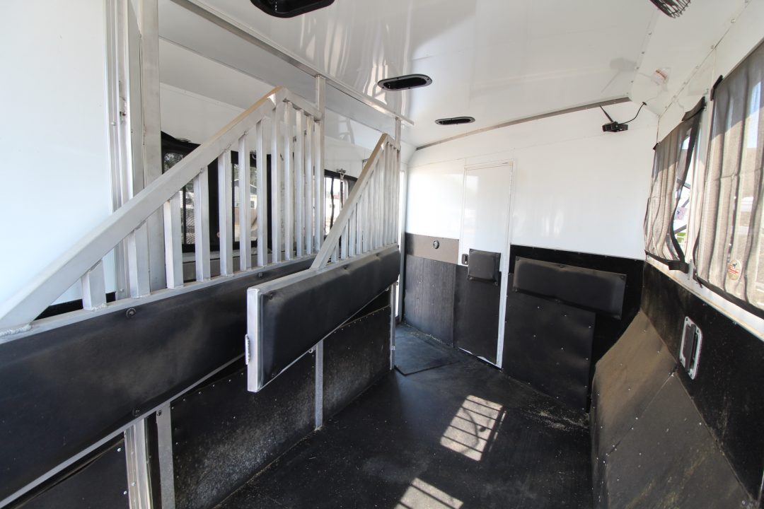 Used 2023 Bison Silverado 8313 w/Slide Out - Couch & Dinette - Horse Fans & Camera - Ramp - Lined & Insulated - Drop Windows on Tail side - 3 Horse Living Quarters Trailer