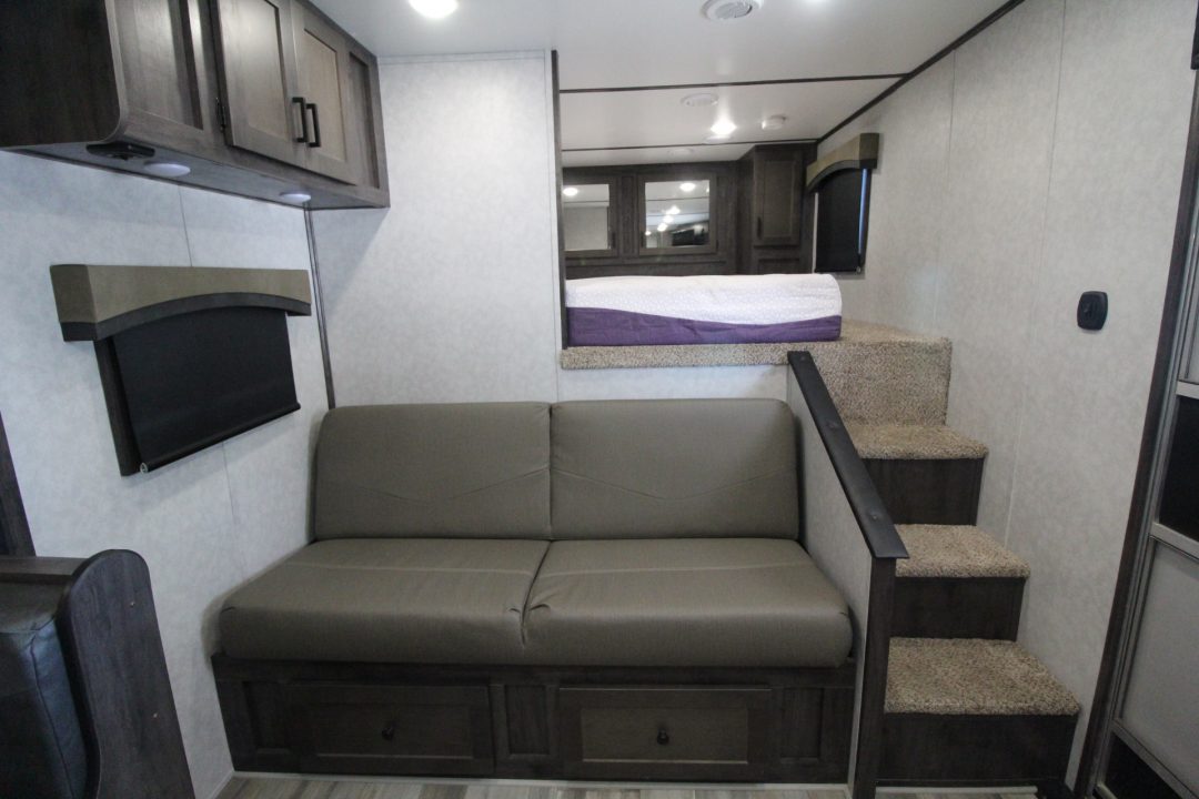 Used 2023 Bison Silverado 8313 w/Slide Out - Couch & Dinette - Horse Fans & Camera - Ramp - Lined & Insulated - Drop Windows on Tail side - 3 Horse Living Quarters Trailer