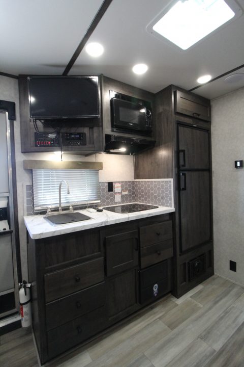 Used 2023 Bison Silverado 8313 w/Slide Out - Couch & Dinette - Horse Fans & Camera - Ramp - Lined & Insulated - Drop Windows on Tail side - 3 Horse Living Quarters Trailer