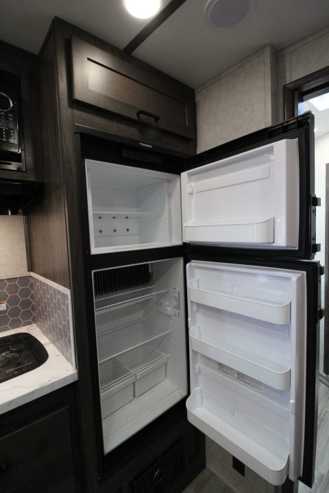 Used 2023 Bison Silverado 8313 w/Slide Out - Couch & Dinette - Horse Fans & Camera - Ramp - Lined & Insulated - Drop Windows on Tail side - 3 Horse Living Quarters Trailer