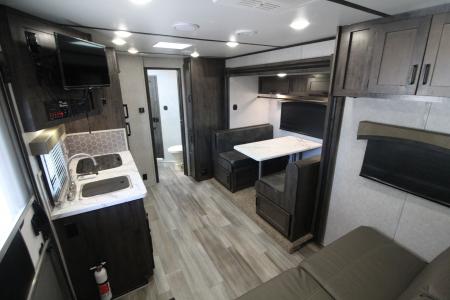 Used 2023 Bison Silverado 8313 w/Slide Out - Couch & Dinette - Horse Fans & Camera - Ramp - Lined & Insulated - Drop Windows on Tail side - 3 Horse Living Quarters Trailer