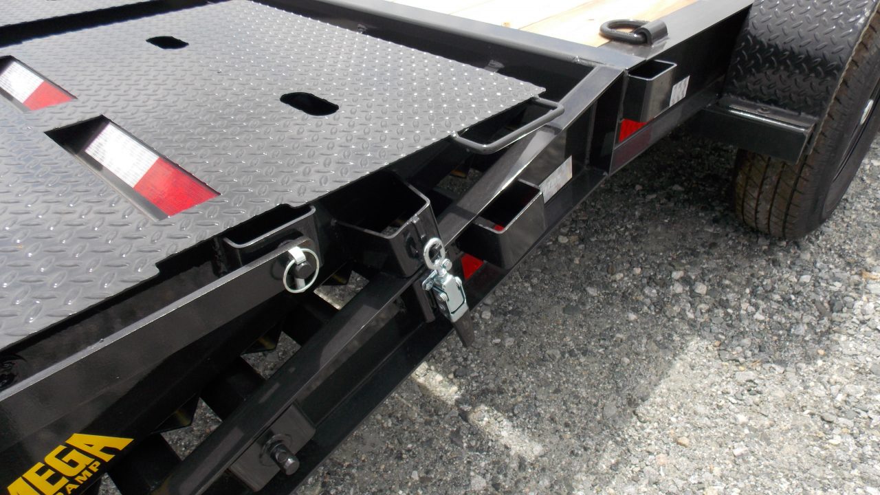 New 2027 Big Tex Trailers 2026 Big Tex 20' 14EH 15K Equipment Trailer w/ Mega Ramps Equipment Trailer