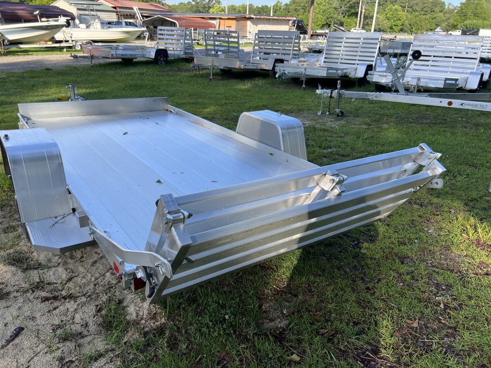 2027 Aluma 6310S-BT