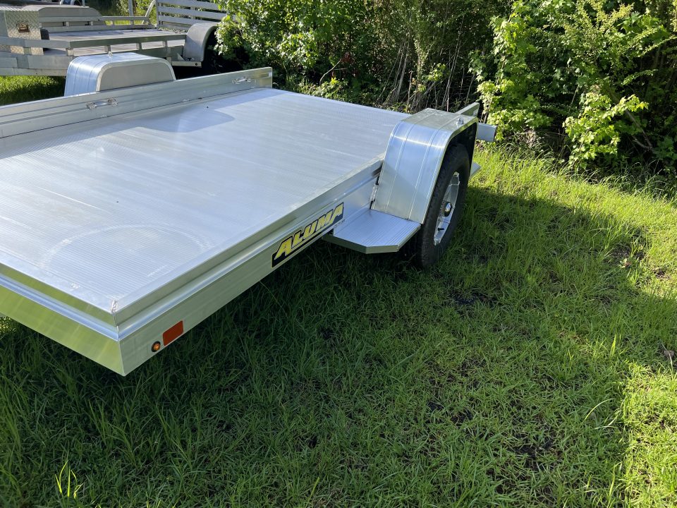 2027 Aluma 6810H photo 2