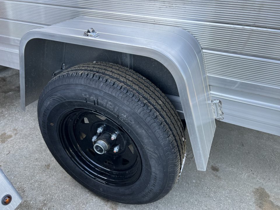 2027 Aluma 6812H photo 3