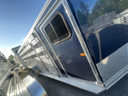 New 2026 Frontier 8 Pen Trailer