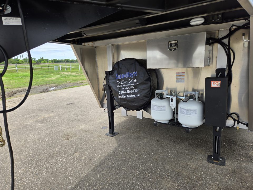 New 2026 Merhow Stampede 5 Horse Sideload Trailer