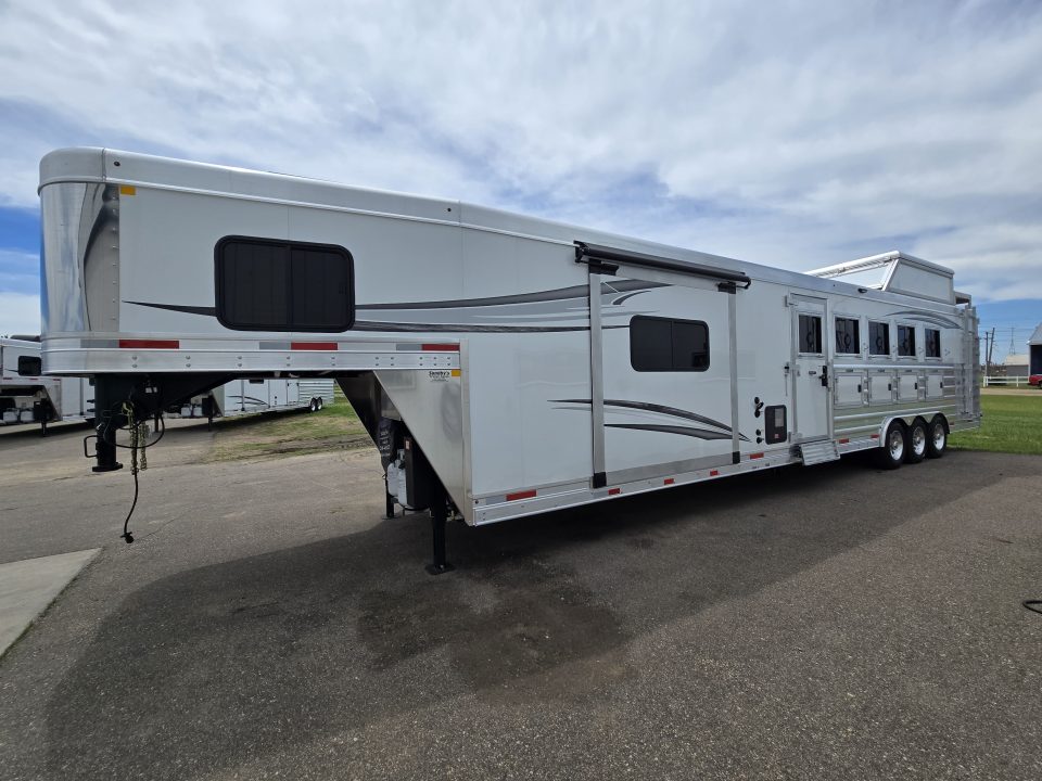 New 2026 Merhow Stampede 5 Horse Sideload Trailer