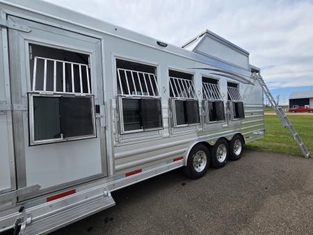 New 2026 Merhow Stampede 5 Horse Sideload Trailer