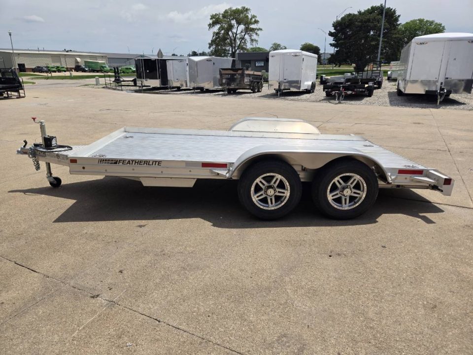 Used 2023 Featherlite Trailers 3110-0014 Car / Racing Trailer