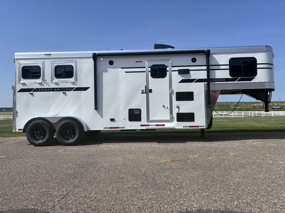 New 2027 Lakota Legacy 2H 7'LQ Horse Trailer