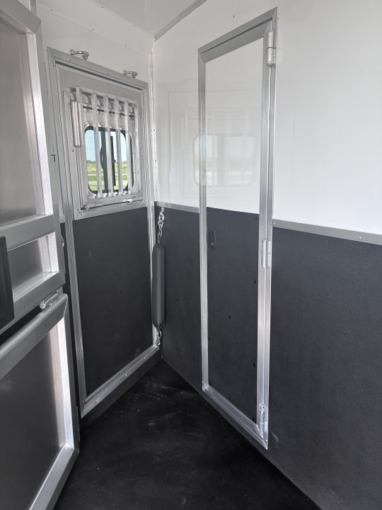New 2027 Lakota Legacy 2H 7'LQ Horse Trailer
