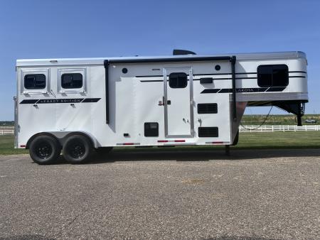 New 2027 Lakota Legacy 2H 7'LQ Horse Trailer