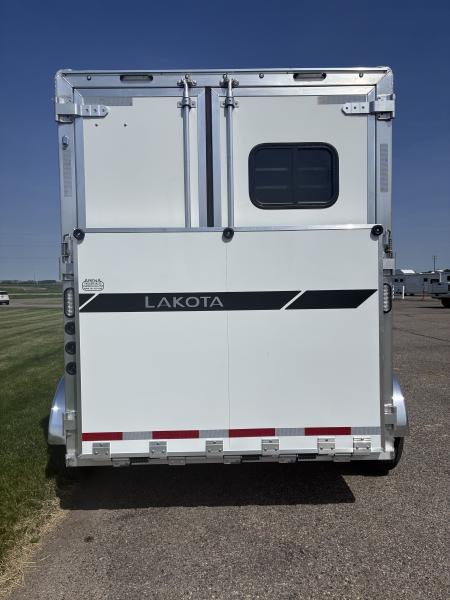 New 2027 Lakota Legacy 2H 7'LQ Horse Trailer