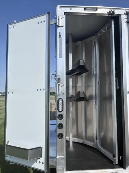 New 2027 Lakota Legacy 2H 7'LQ Horse Trailer