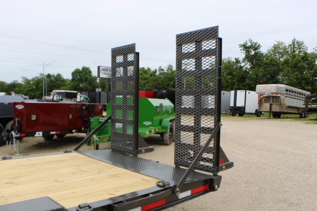 New 2027 MAXXD EHX 20' Equipment Trailer