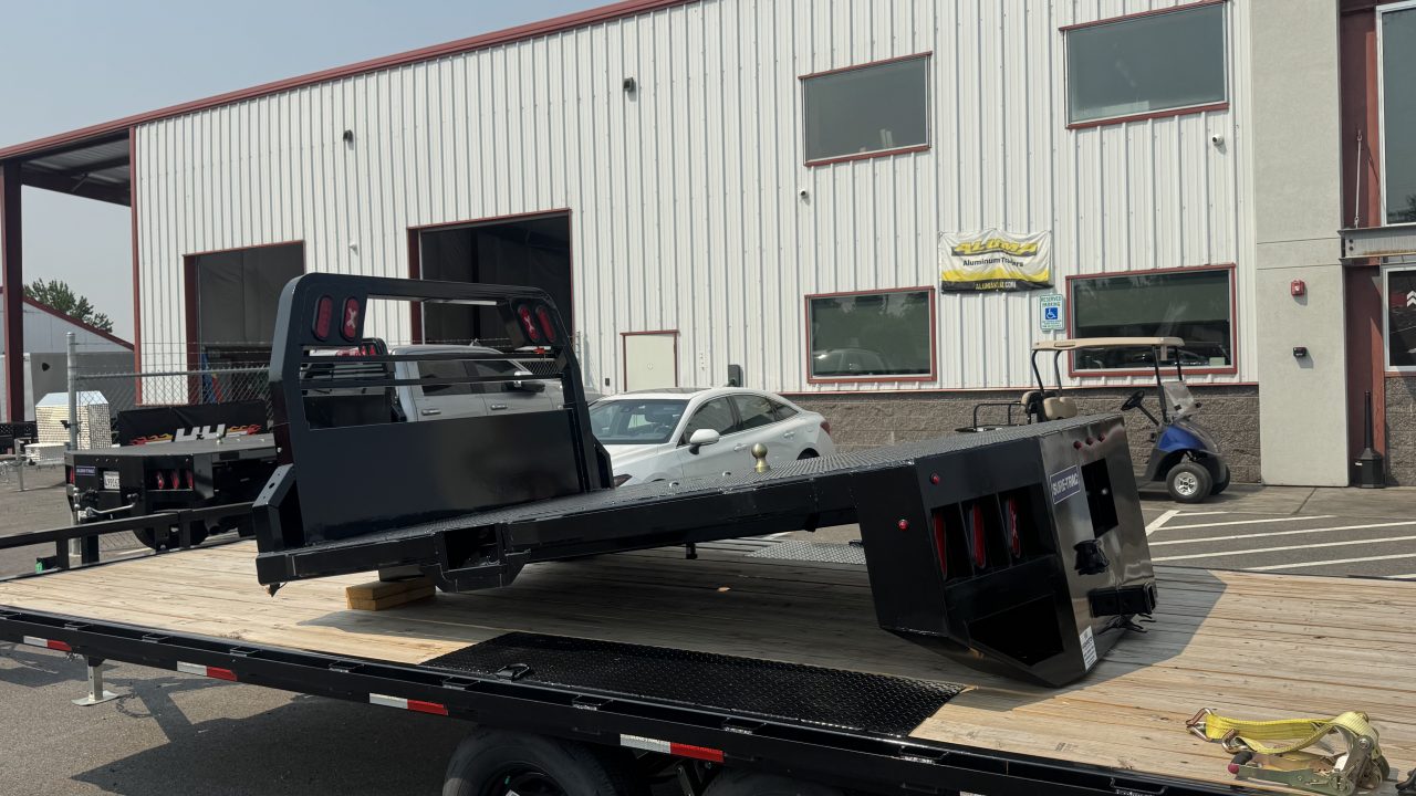 New 2025 Sure-Trac 84X102 FLATBED TRUCK BED Truck Bed