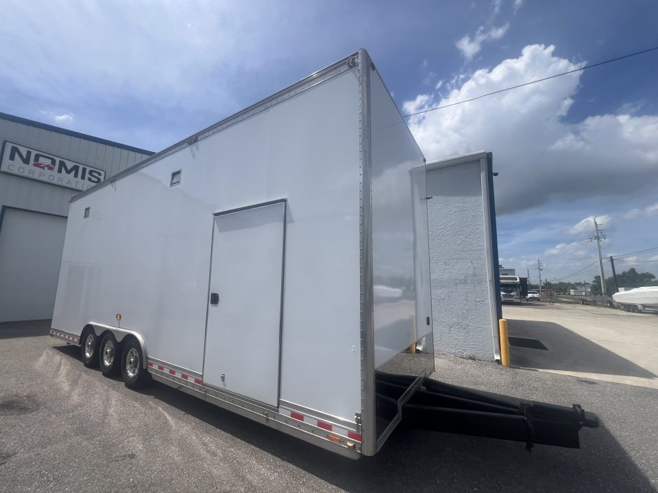 2006 T&E 28' Stacker Trailer photo 8