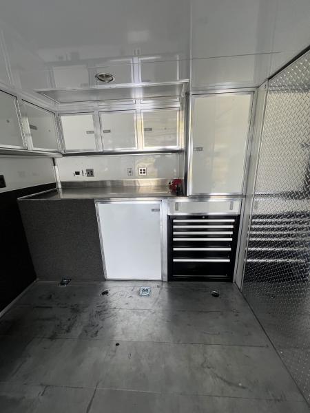 Used 2006 T&E 28' Stacker Trailer