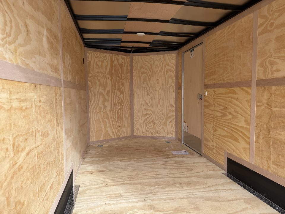 New #056400 2027 FOREST RIVER TA3 7 X 16 TANDEM AXLE 10K ENCLOSED W/ REAR RAMP DOOR