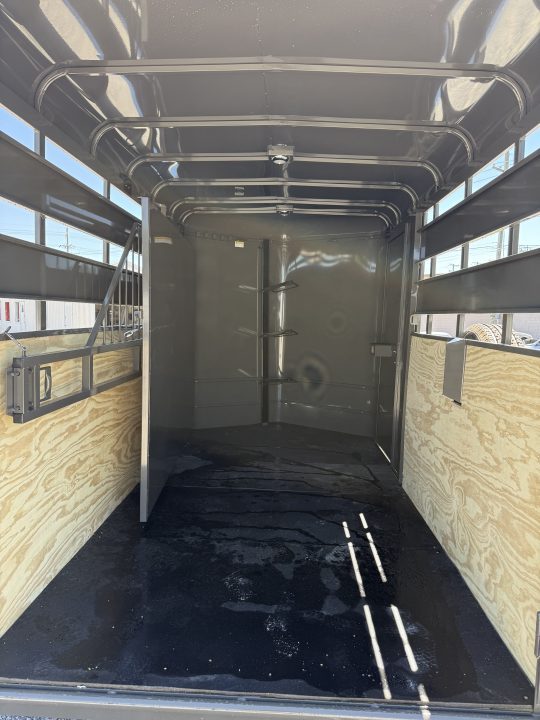 New 2027 Valley Trailers 2 HORSE SLANT COMBO DLX