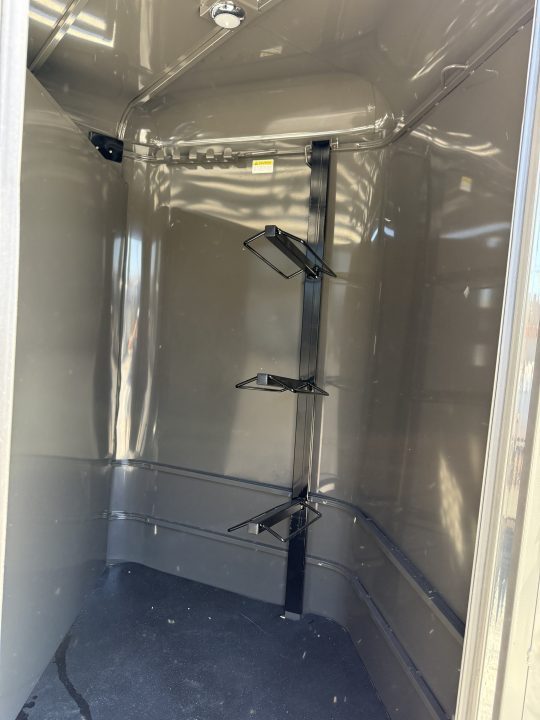 New 2027 Valley Trailers 2 HORSE SLANT COMBO DLX