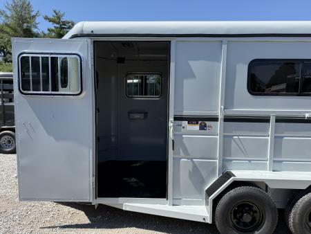 New 2027 Valley Trailers 2 HORSE STRAIGHT LOAD EXTRA TALL