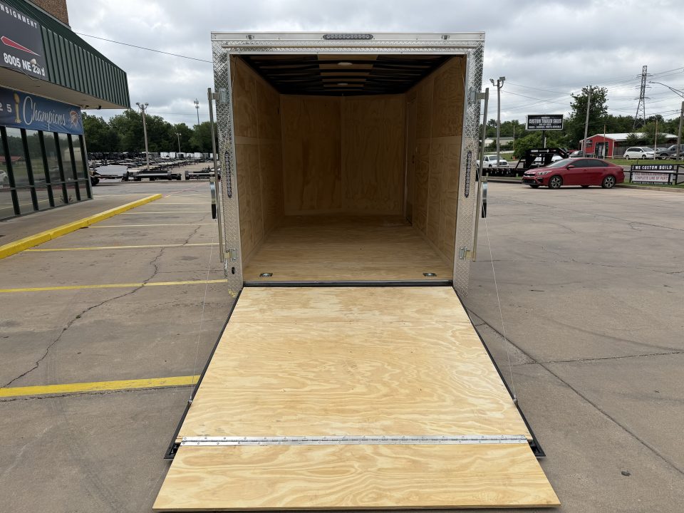 New #056538 2027 FOREST RIVER TA2 7 X 14 TANDEM AXLE 7K ENCLOSED W/ REAR RAMP DOOR