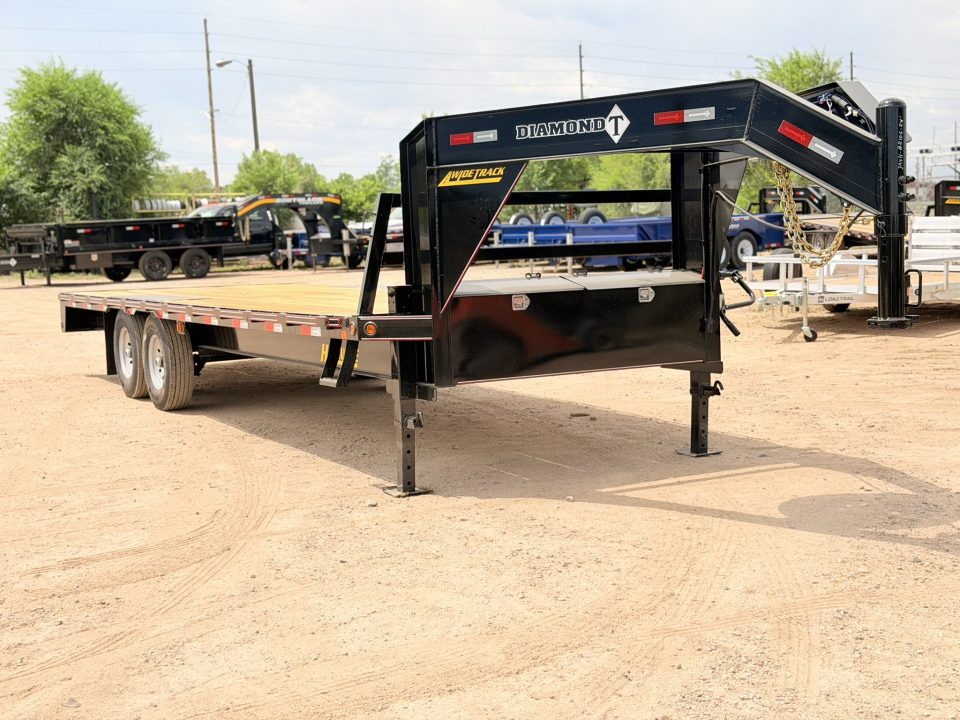 New 2026 Diamond T 8.5-24 Single Wheel Gooseneck Deckover Equipment Hauler W/ 14 PLY Tire Upgrade 15K GVWR