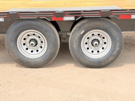 New 2026 Diamond T 8.5-24 Single Wheel Gooseneck Deckover Equipment Hauler W/ 14 PLY Tire Upgrade 15K GVWR